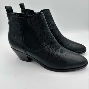 Mark Fisher Black Ankle Booties size 7.5 good used condition,minimal wear